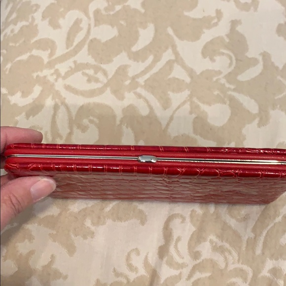 Red Wallet - Picture 5 of 6